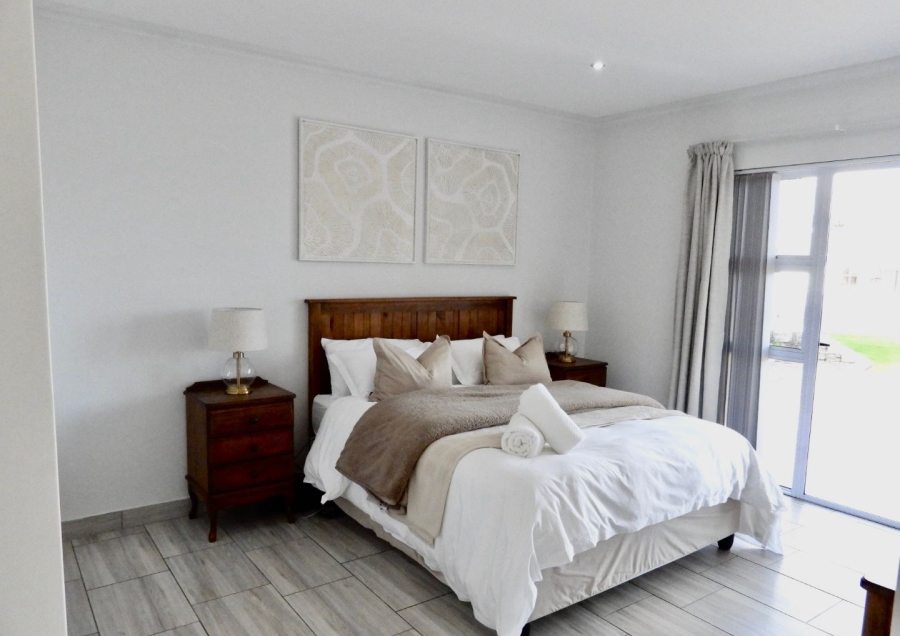 To Let 3 Bedroom Property for Rent in Aston Bay Eastern Cape